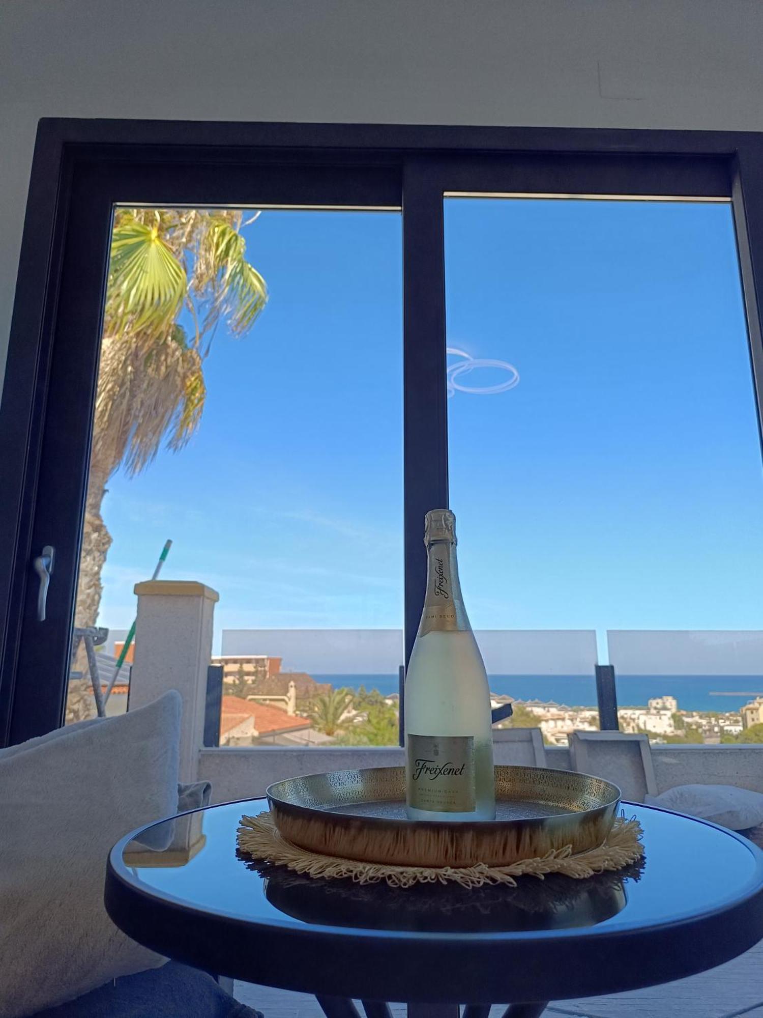 Rising Sun Bungalow Torrevieja Eksteriør bilde
